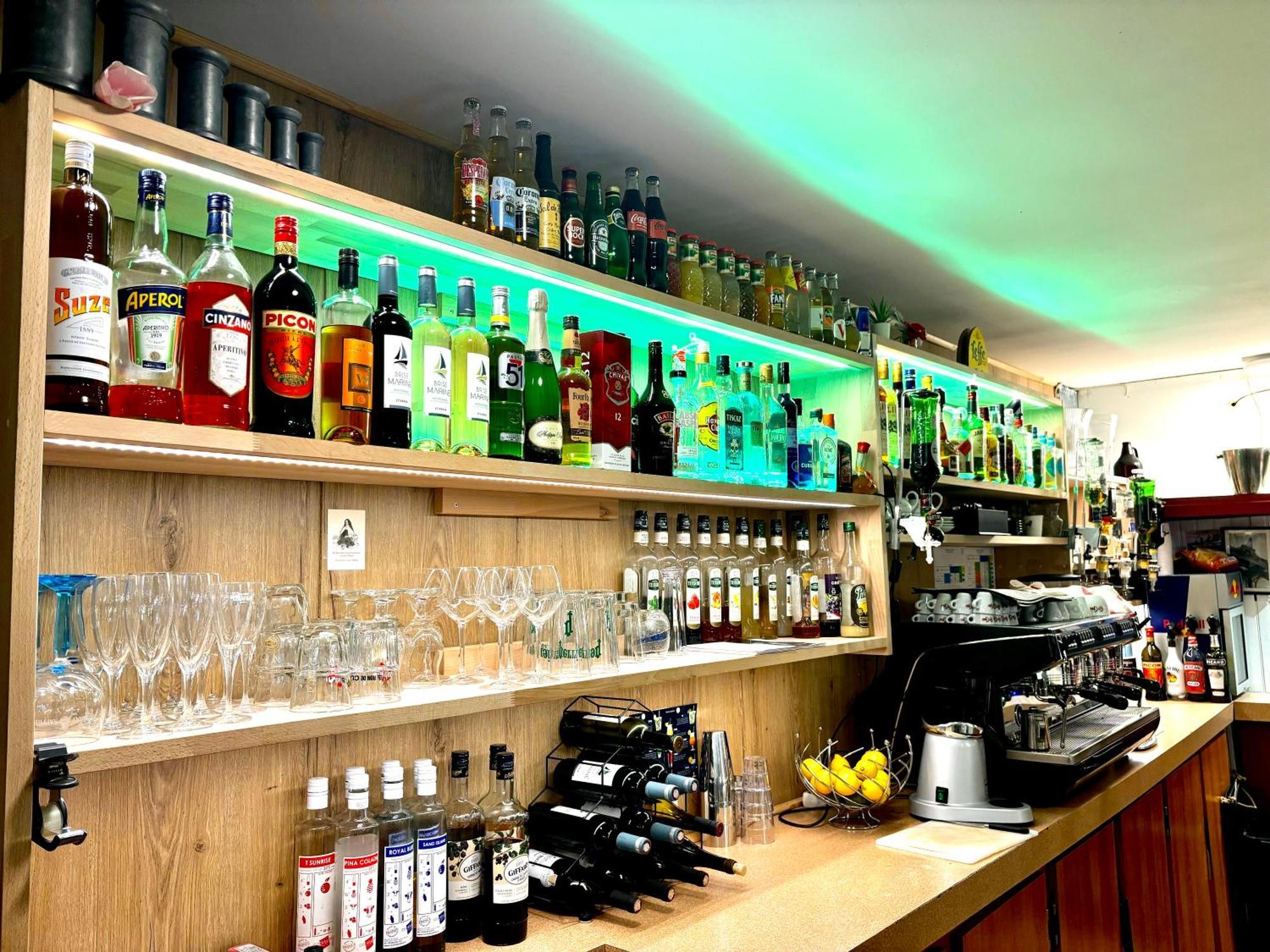 Sainte-Genevieve  Hotel Du Nord מראה חיצוני תמונה